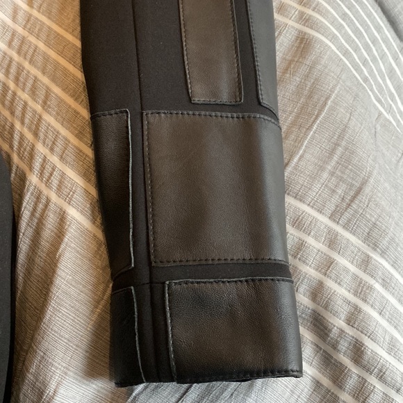 etcetera new black leather jacket, Sz 4 with poly, spandex fabric inserts. Zip - Picture 10 of 10